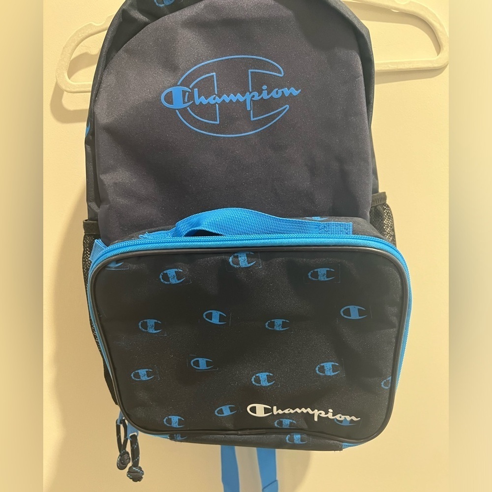 NEW Champion Youth Backpack With Detachable Lunch Bag - Picture 3 of 11